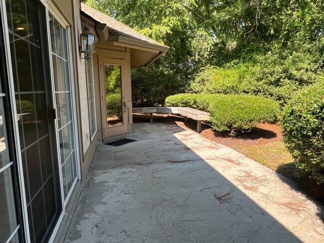 Building Photo - 20 Purple Martin Ln