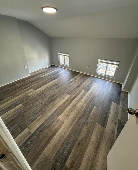 Building Photo - 1069 Powell St