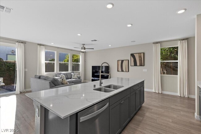 Building Photo - 4181 Nopal Serrano Ave