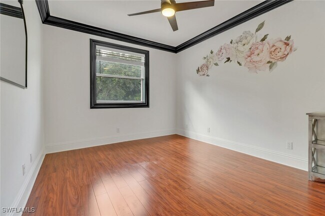 Building Photo - 10213 S Silver Palm Dr