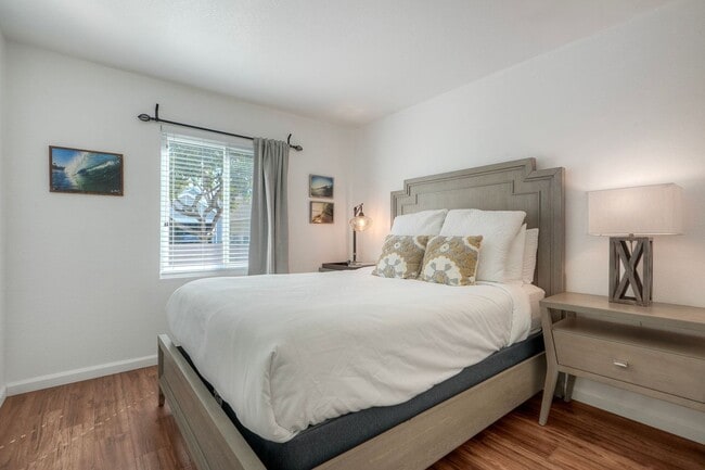 Building Photo - Furnished 2 bedroom in Carlsbad-Close to Beach