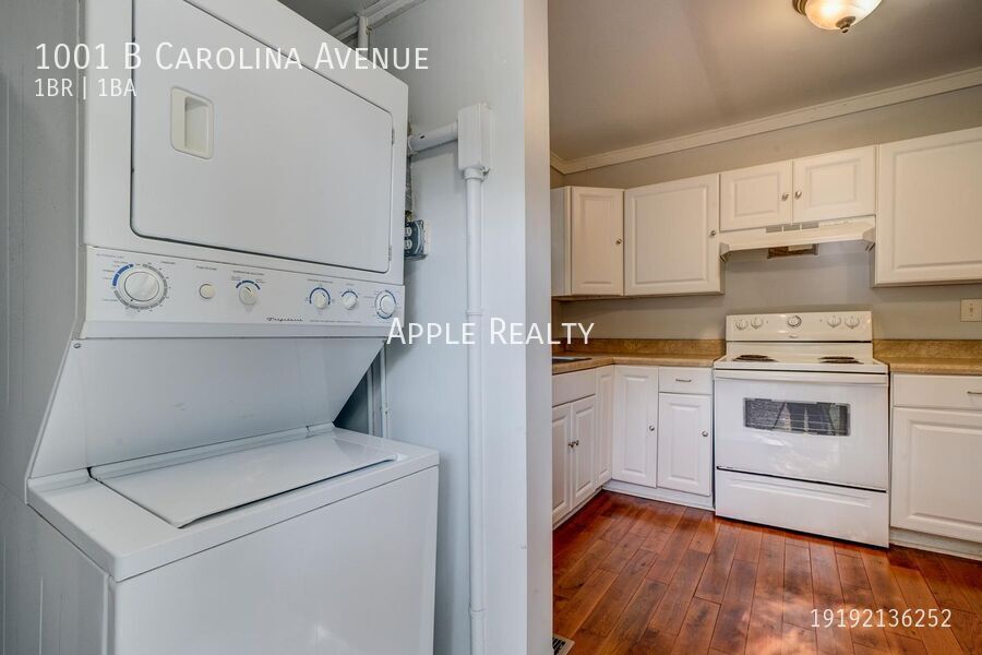 Building Photo - 1001 Carolina Ave