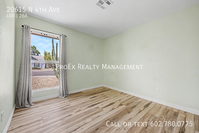 Building Photo - 20615 N 4th Ave