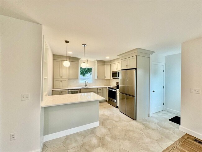 Building Photo - 40 Judy Ln