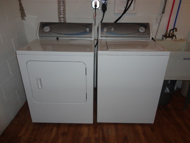 Washer & Dryer - 1378 Bower Hill Rd