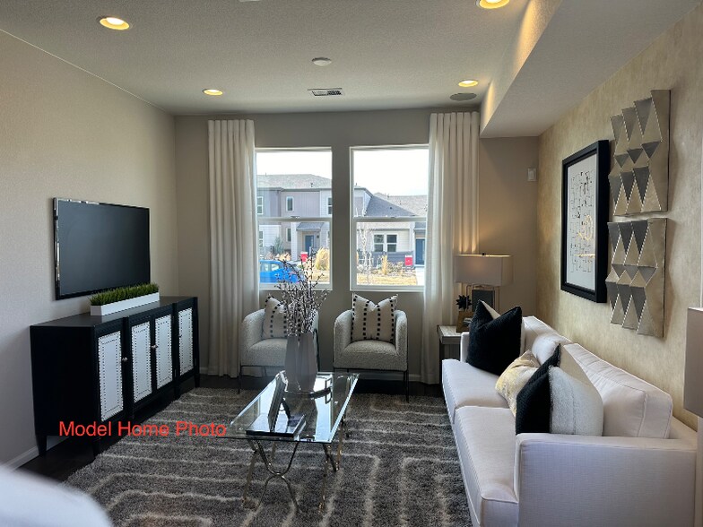 Building Photo - 6500 N Biscay St