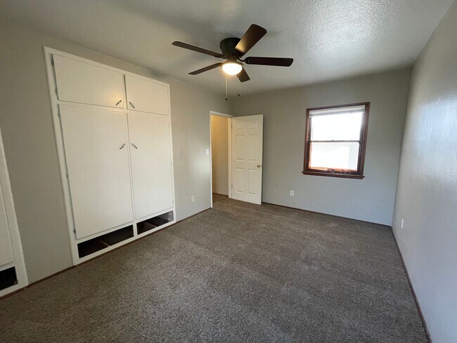 Building Photo - 40565 Stetson Ave