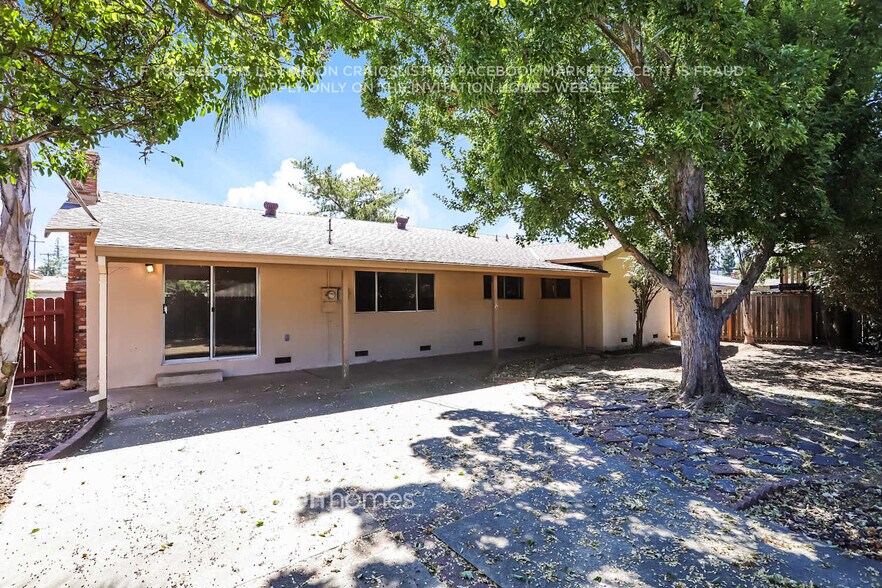 Building Photo - 7740 Aptos Cir