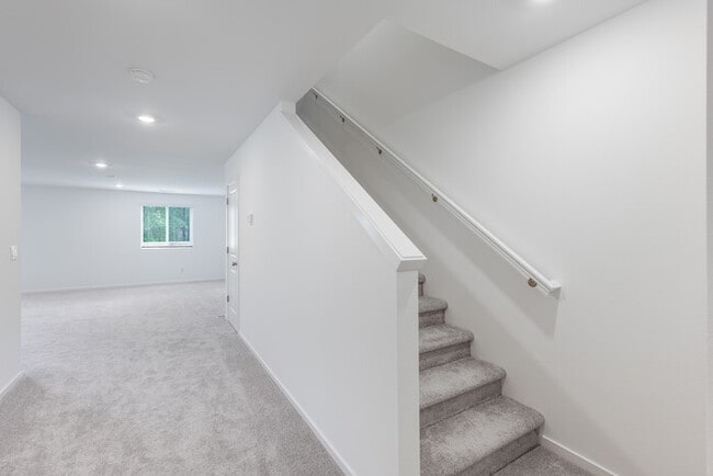 Building Photo - BRAND NEW FOUR BEDROOM IN WEST LONGVIEW