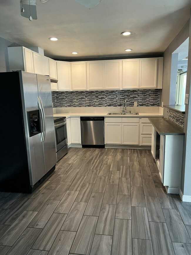 Building Photo - 8572 German Dr