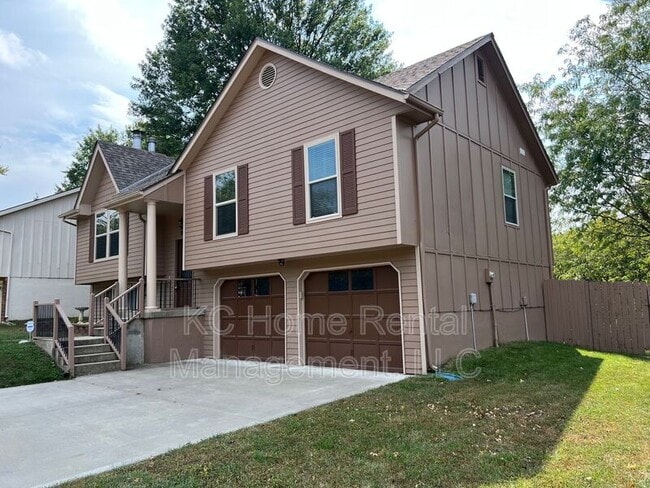 Building Photo - 8704 N Shannon Ave
