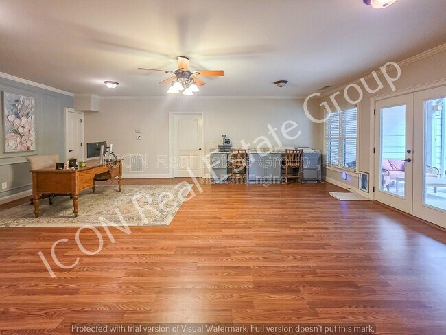 Building Photo - 104 Rock Creek Ln