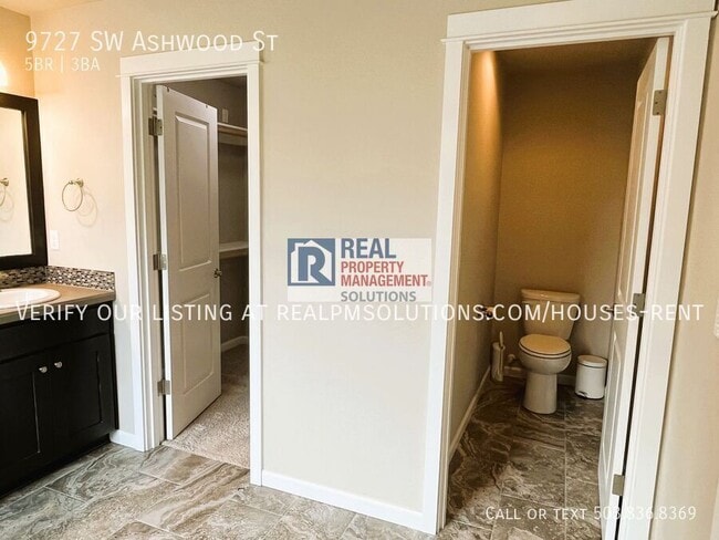 Building Photo - 9727 SW Ashwood St