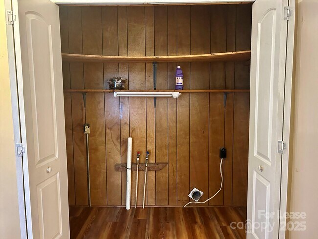 Building Photo - 234 Alf Hoover Rd