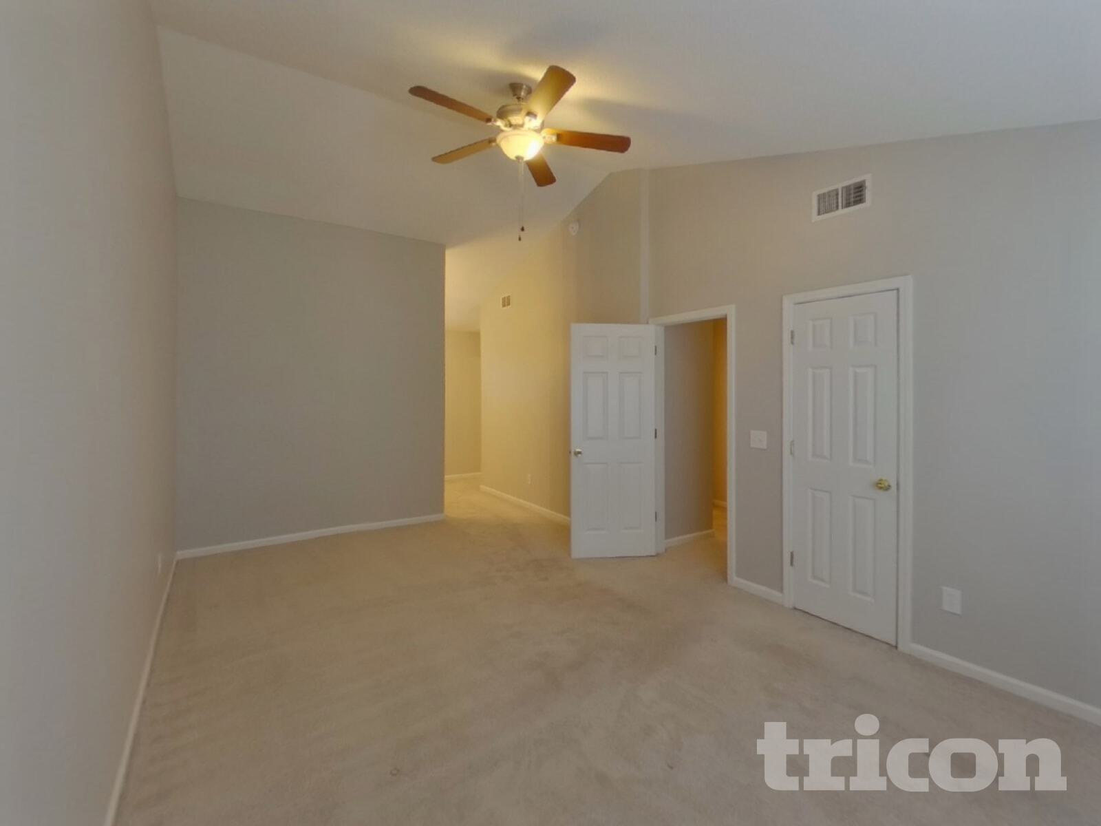 Building Photo - 732 Elderberry Ln