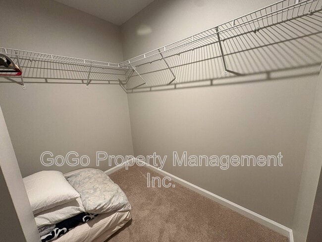 Building Photo - 133 Marthawood Ln