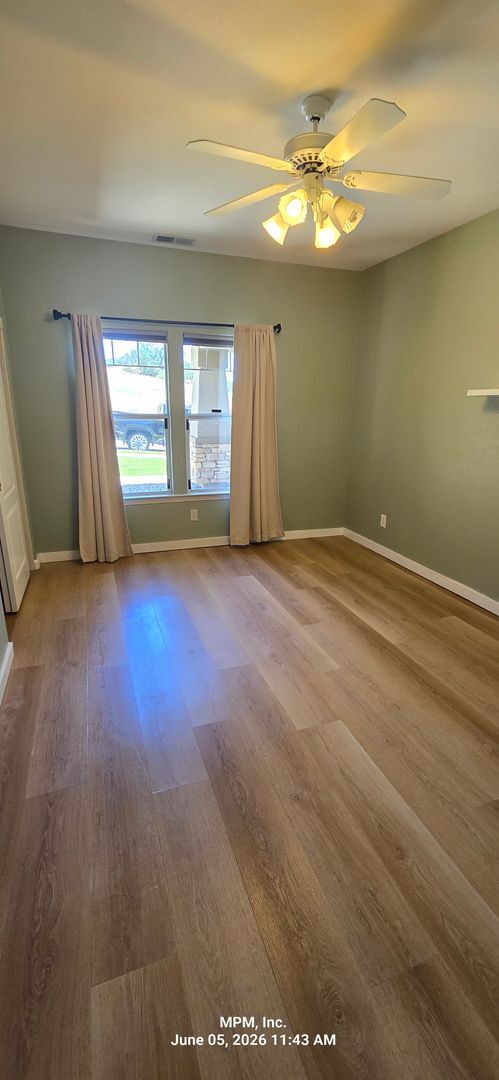 Building Photo - 3 bedroom 2 bath home