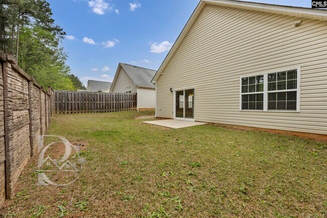 Building Photo - 151 Springhaven Dr