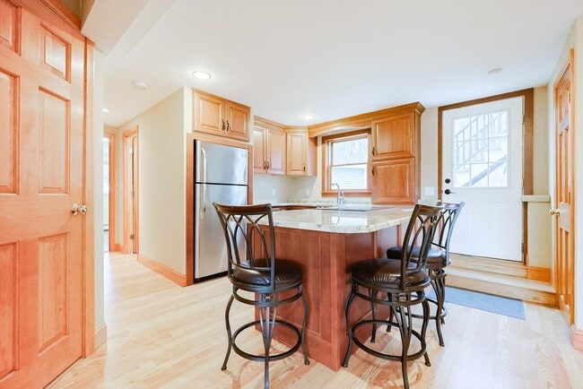 Building Photo - 68 Greene St