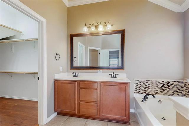 Building Photo - 9316 Harrell Dr
