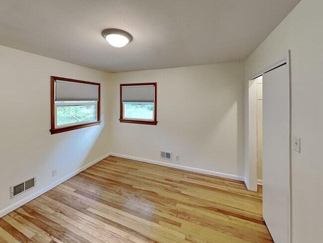 Building Photo - WEST LAFAYETTE SCHOOLS