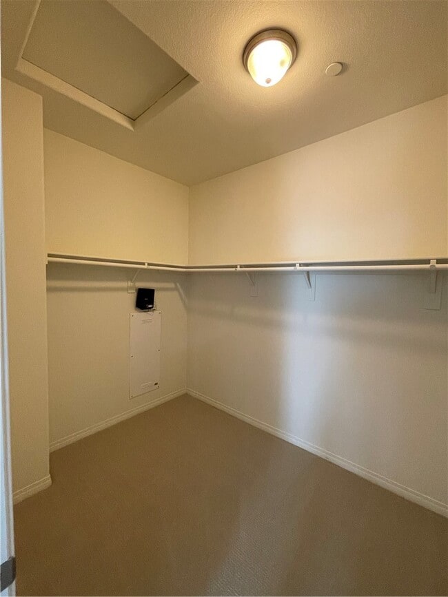 Building Photo - 2915 S Via Belamaria