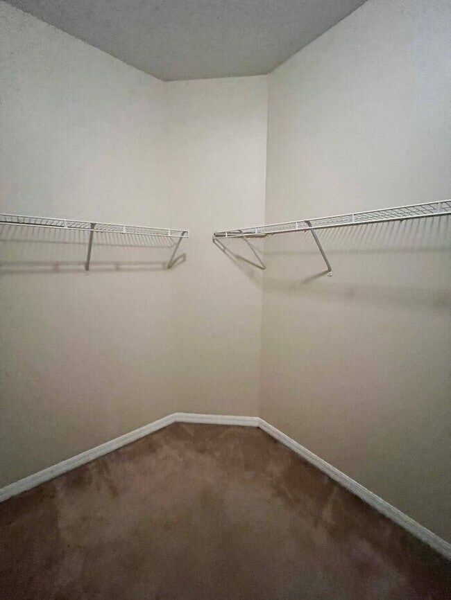 Building Photo - $200 off 1st mo rent! NEWBURY PARK -9157 Leeland Archer Blvd. Orlando, FL 32836