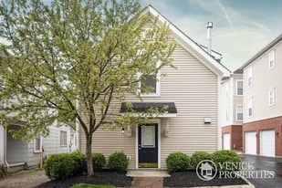 Building Photo - 1493 Chambers Rd