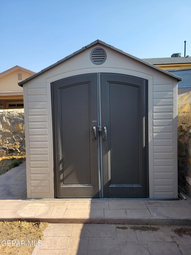 Building Photo - 14267 Pacific Point Dr