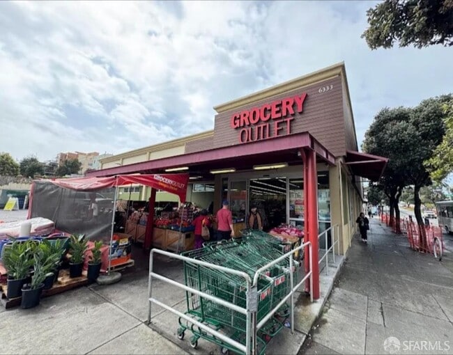 Building Photo - 5845 Geary Blvd