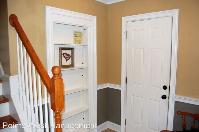Building Photo - 3 br, 3 bath House - 550 Oak Tree Blvd