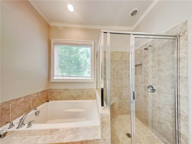 Building Photo - 895 Proctor Ranch Dr