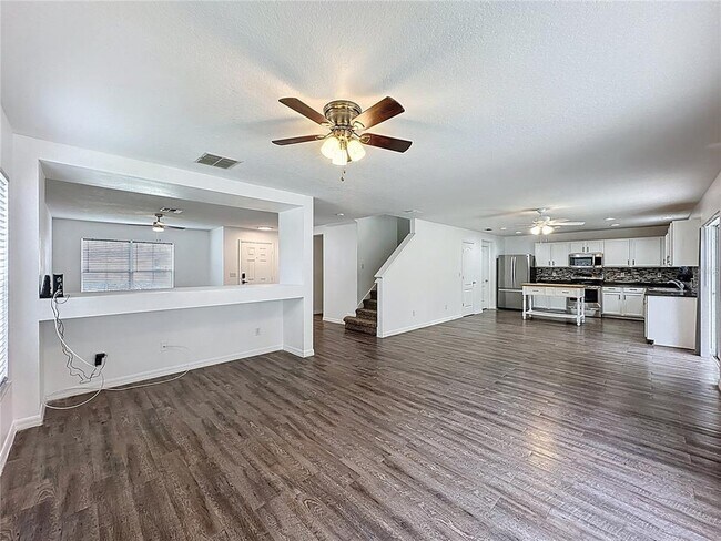 Building Photo - 16748 Sunrise Vista Dr