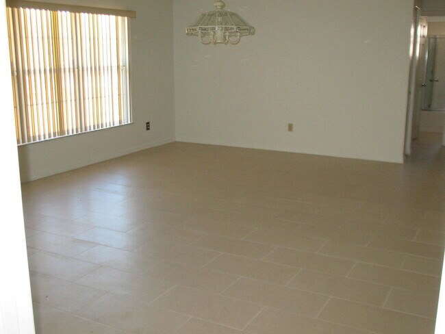 Building Photo - 2820 SW 165th Street Rd