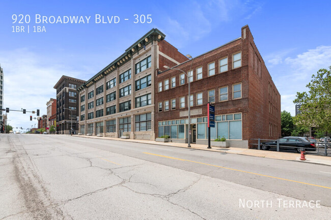 Building Photo - ? Trendy 1BR Loft in the Heart of Downtown...