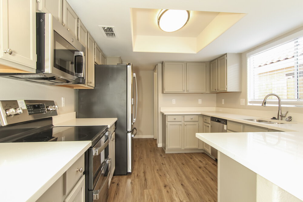 Building Photo - 1249 E Angela Dr