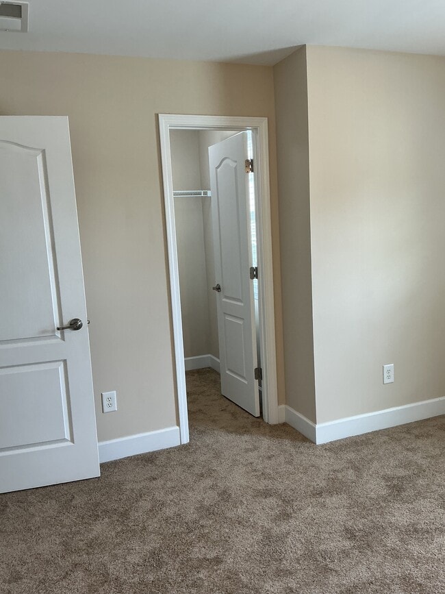 Building Photo - 222 Buttonbush Ct