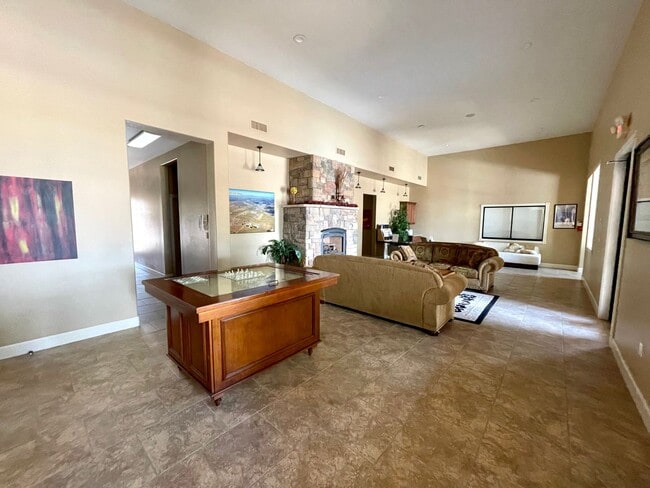 Building Photo - Beautiful 3 Bedroom Home in Gated Community!