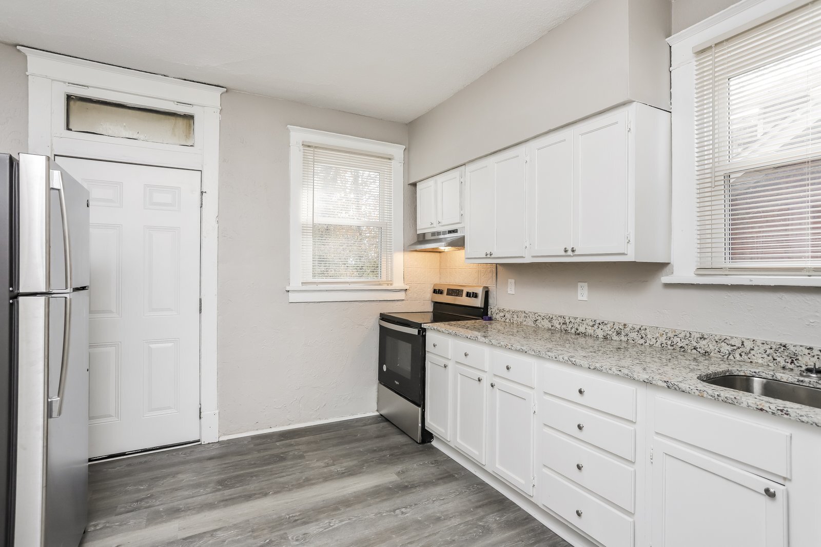 Building Photo - 3812 Avondale Ave