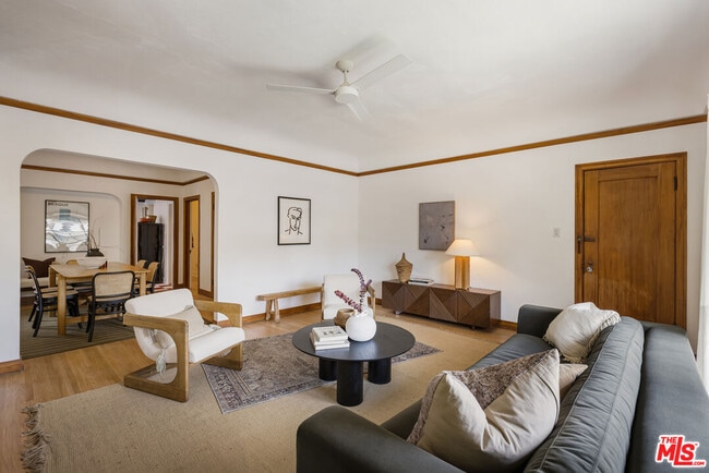 Building Photo - 4405 Clarissa Ave