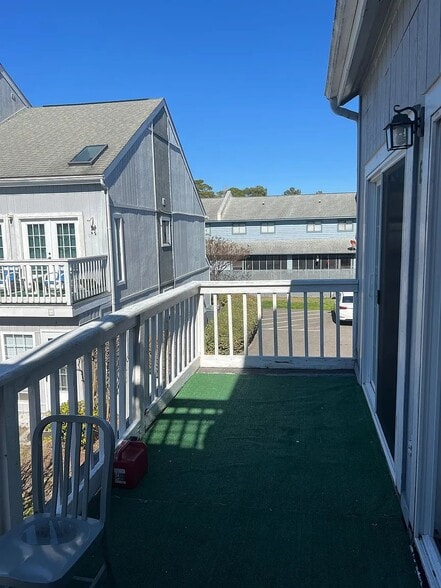 Building Photo - 3700 Golf Colony Ln