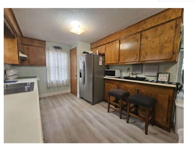 Building Photo - Darling 1 bedroom furnished house