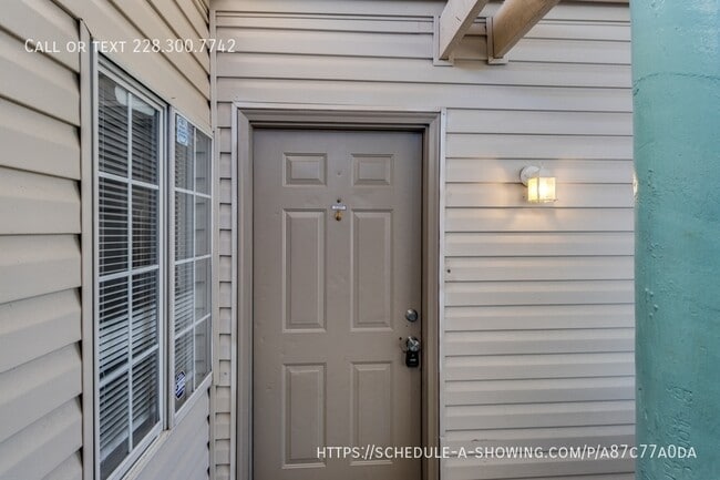 Building Photo - 245 Mc Donnell Ave