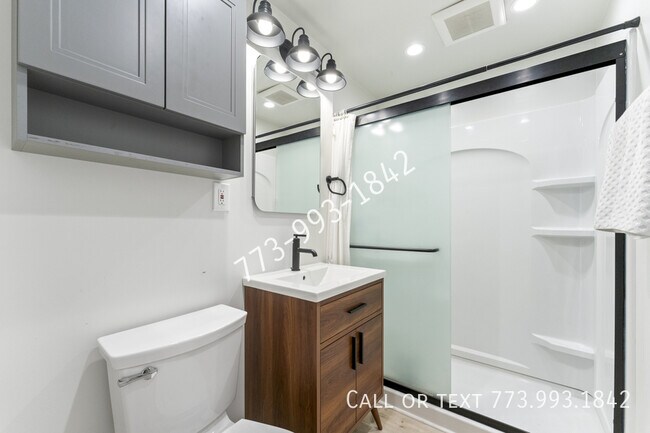 Building Photo - 3658 W George St