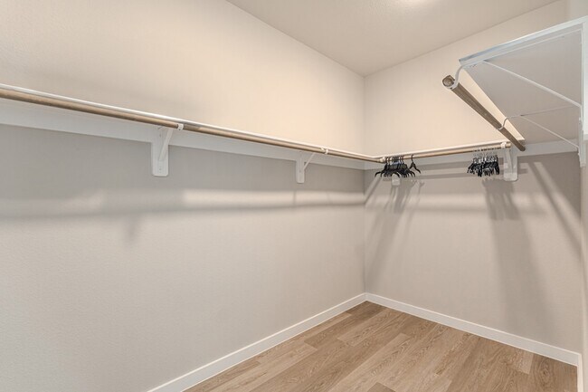 Building Photo - 494 S Centro Cir