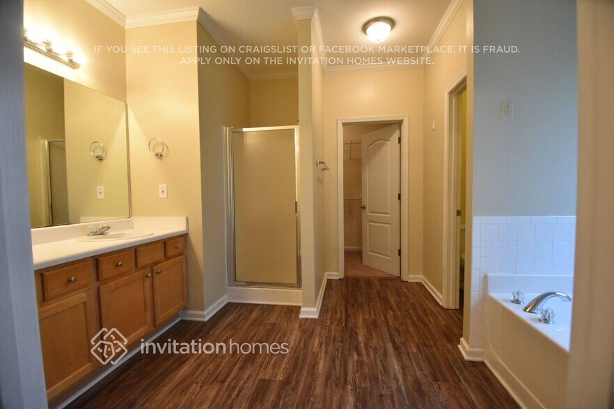 Building Photo - 3337 Pate Creek View