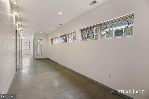 Building Photo - 1250 Kearny St NE