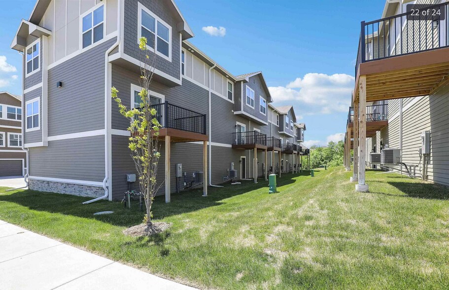 Building Photo - 20872 S Ct