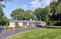 Building Photo - 1011 Warson Rd