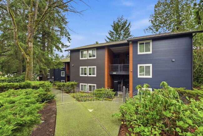 Building Photo - 12107 NE Bel Red Rd